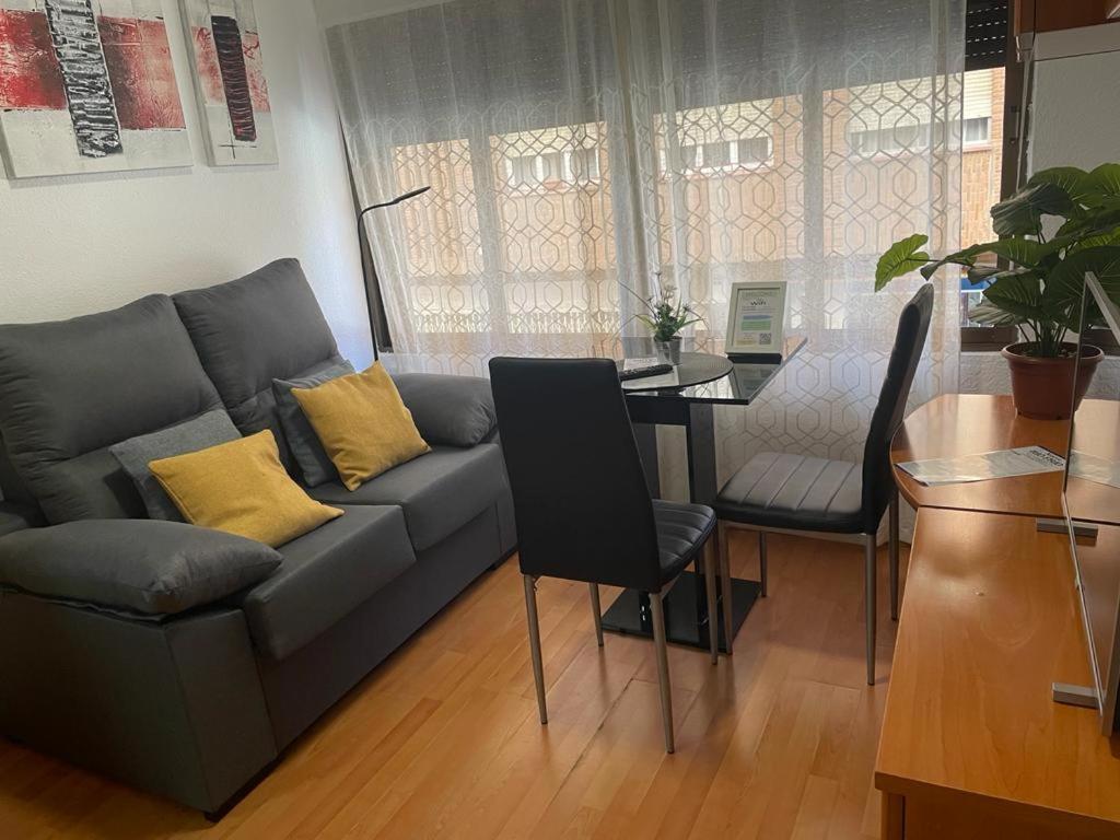 Apartamento De 1 Dormitorio En Buena Ubicacion Apartment Albacete Bagian luar foto